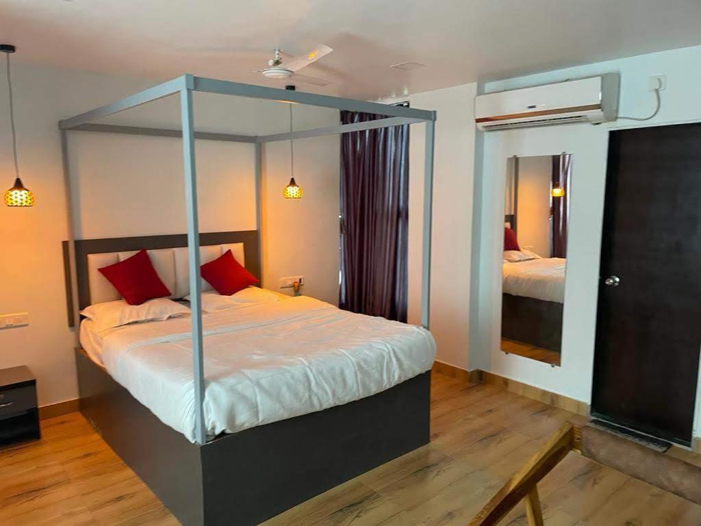 Bliss Rooms Alībāg Εξωτερικό φωτογραφία